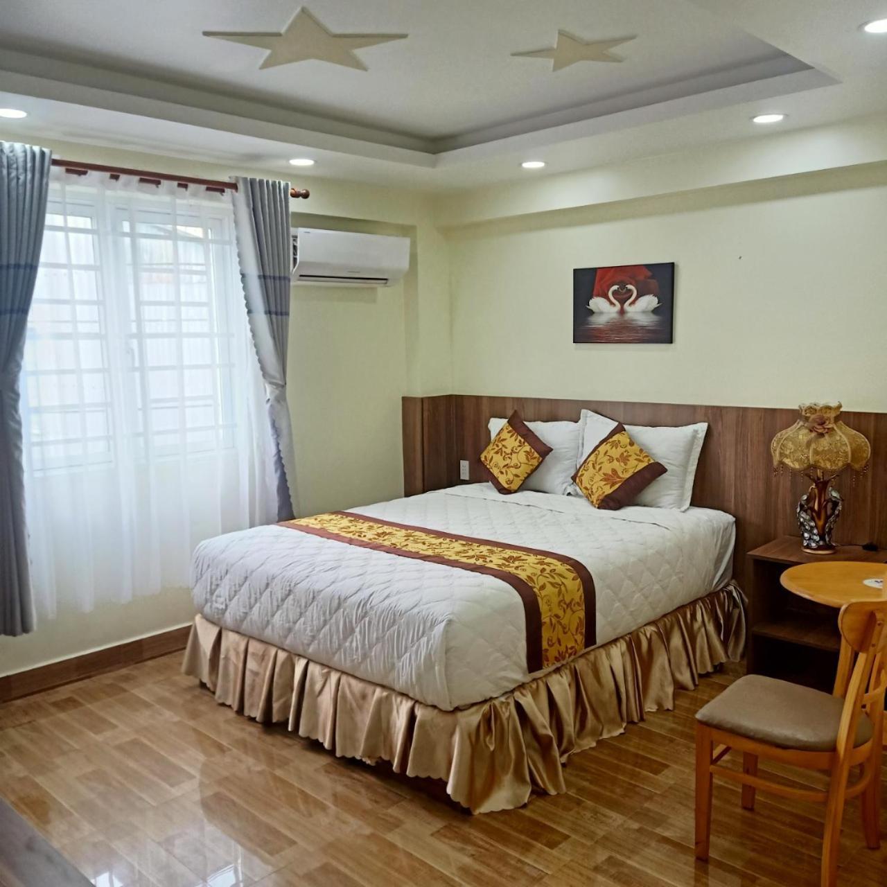 Motel Hoang De Тяудок Екстер'єр фото